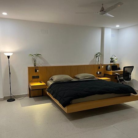 Vaara Bed and Breakfast New Delhi Buitenkant foto
